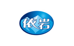 依岩